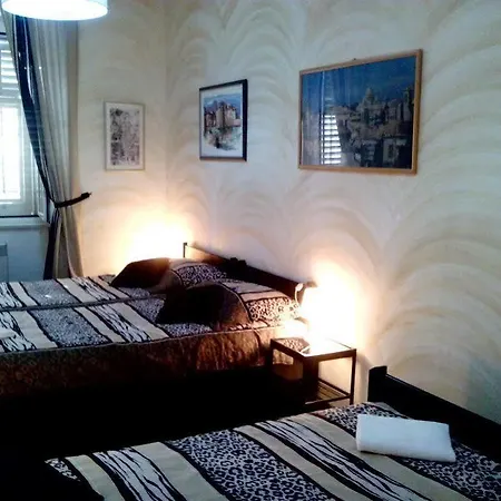 Morcic Ri Vandrerhjem *