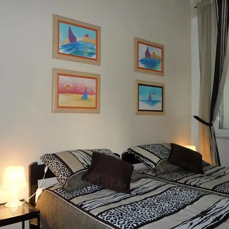 Morcic Ri Hostel *